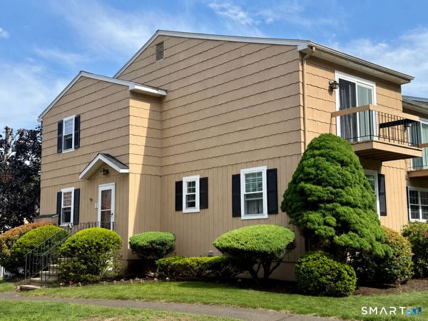 11 Deer, Unit 11, Bethel, CT 06801