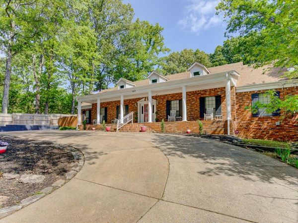 3894 LAKEWOOD DR, Memphis, TN 38128