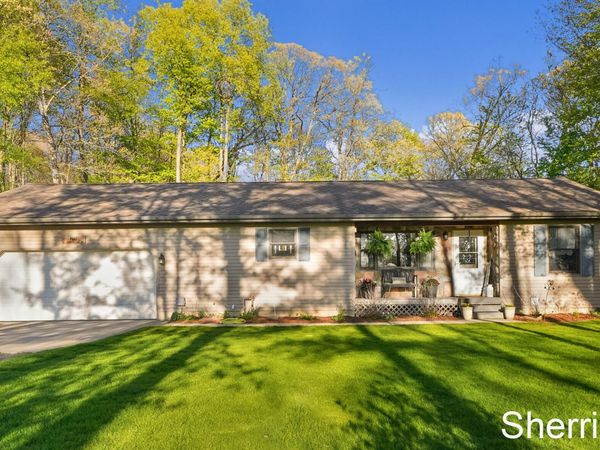 7861 S West County Line Road, Greenville, MI 48838