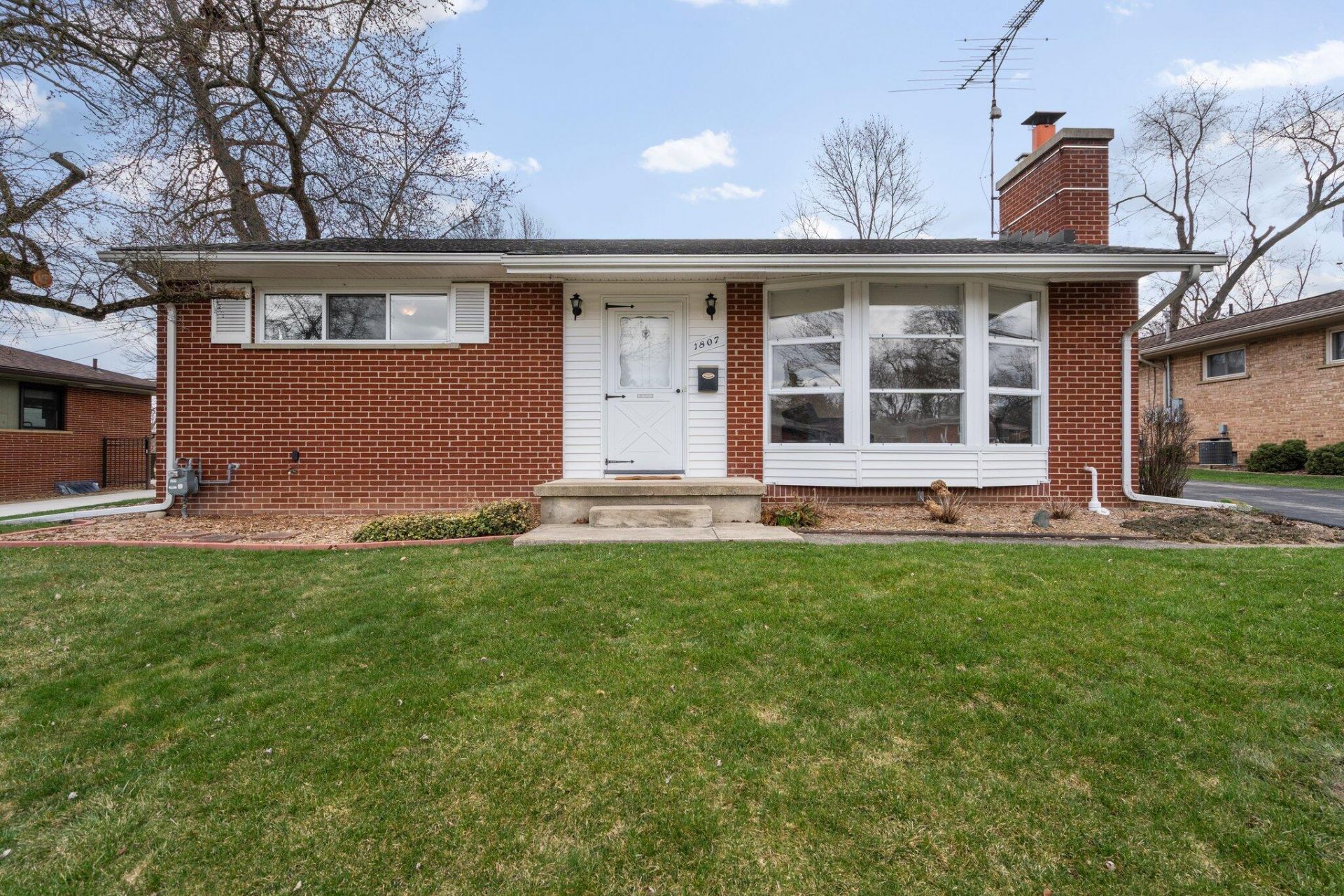 1807 Weldon Boulevard, Ann Arbor, MI 48103 Main Photo
