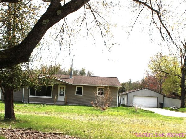 2465 E Arthur Road, Rothbury, MI 49452