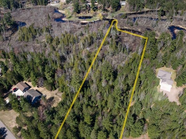 129 Wintergreen Trail, Chocolay Twp, MI 49855