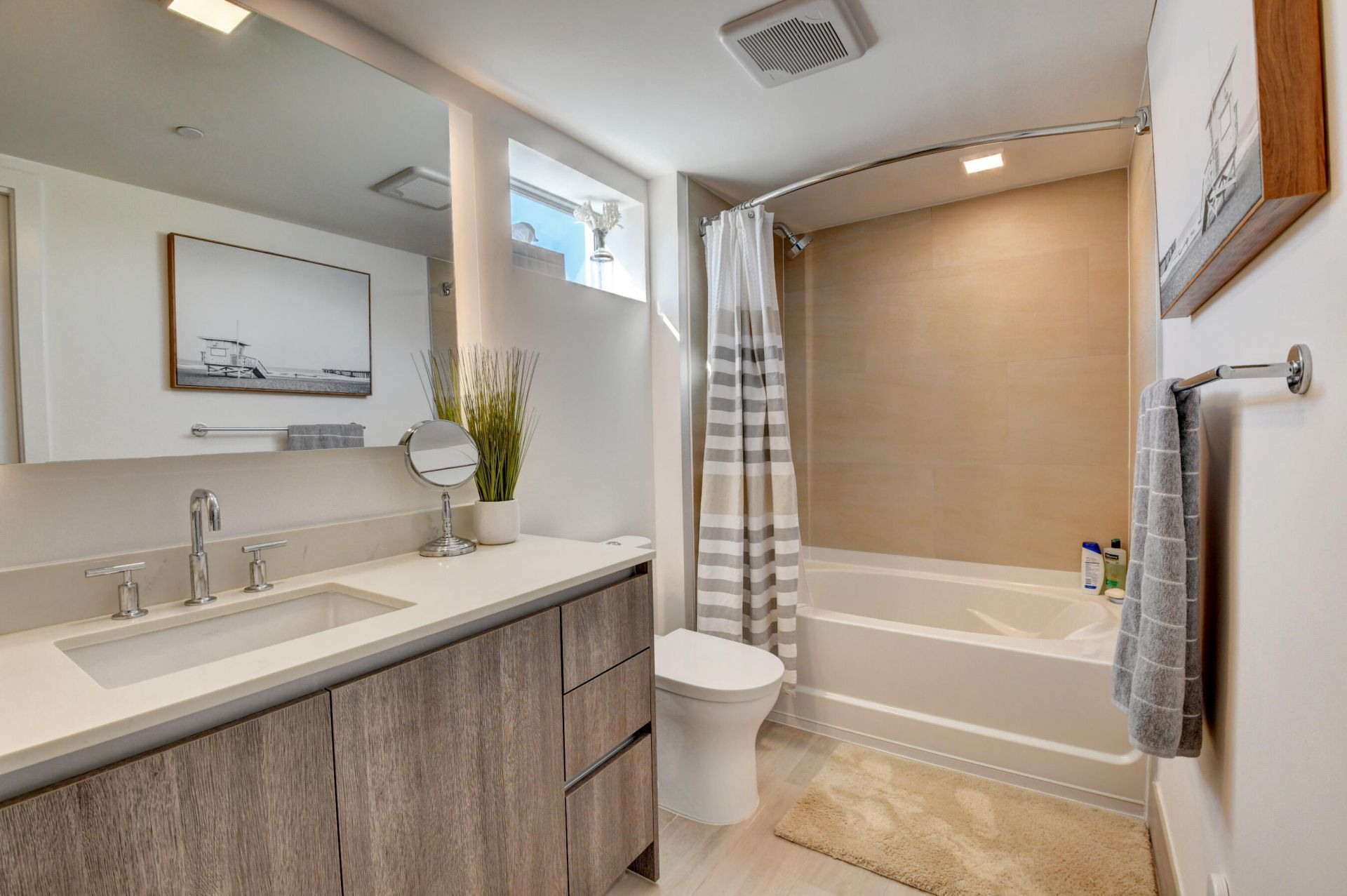 111 SE 1st Avenue, Unit 408, Delray Beach, FL 33444 Photo