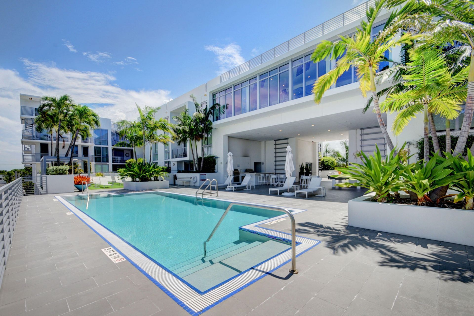111 SE 1st Avenue, Unit 408, Delray Beach, FL 33444 Photo