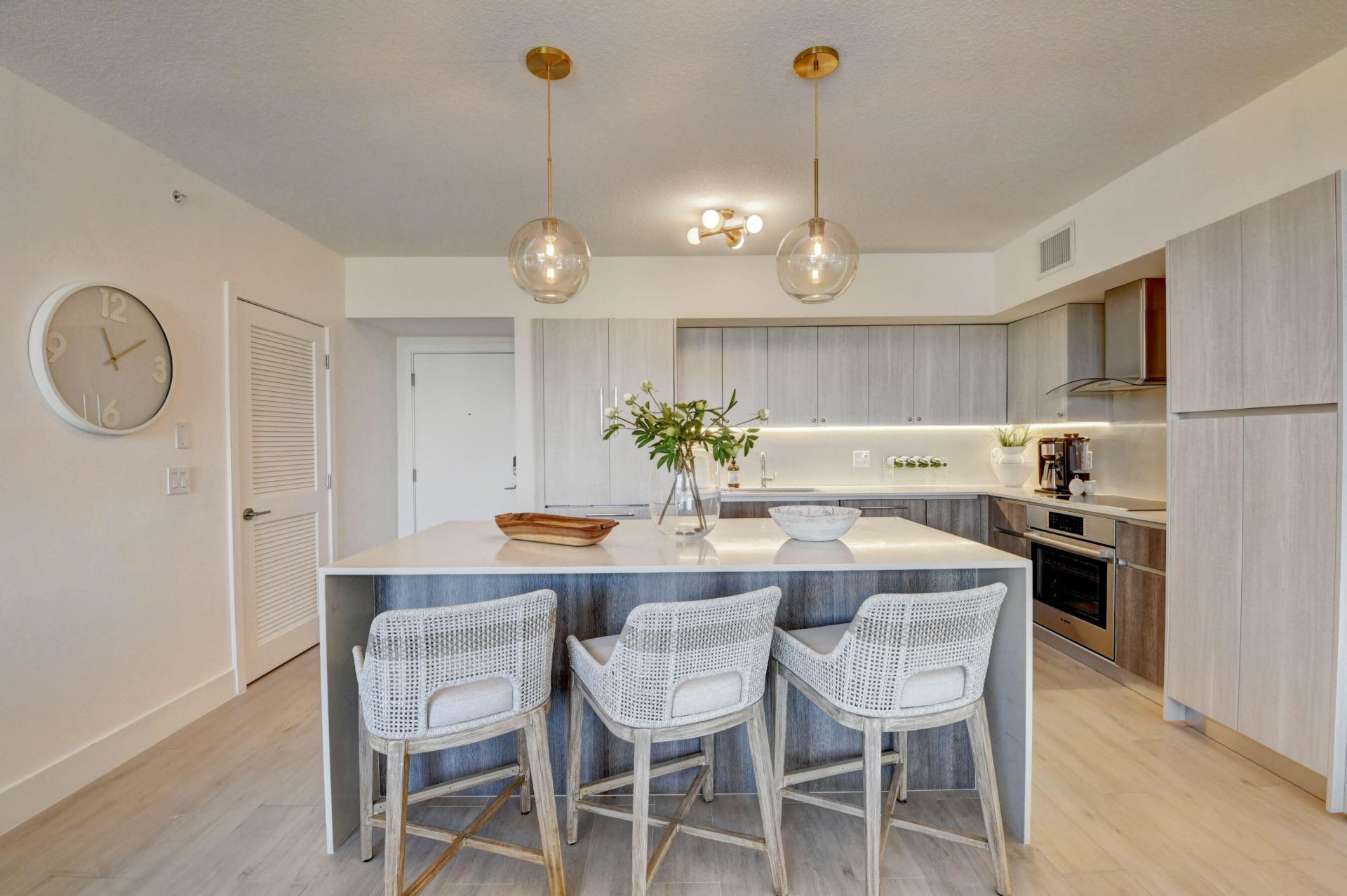 111 SE 1st Avenue, Unit 408, Delray Beach, FL 33444 Photo