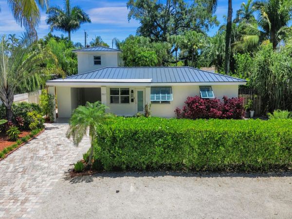 2802 NE 15th Avenue, Wilton Manors, FL 33334