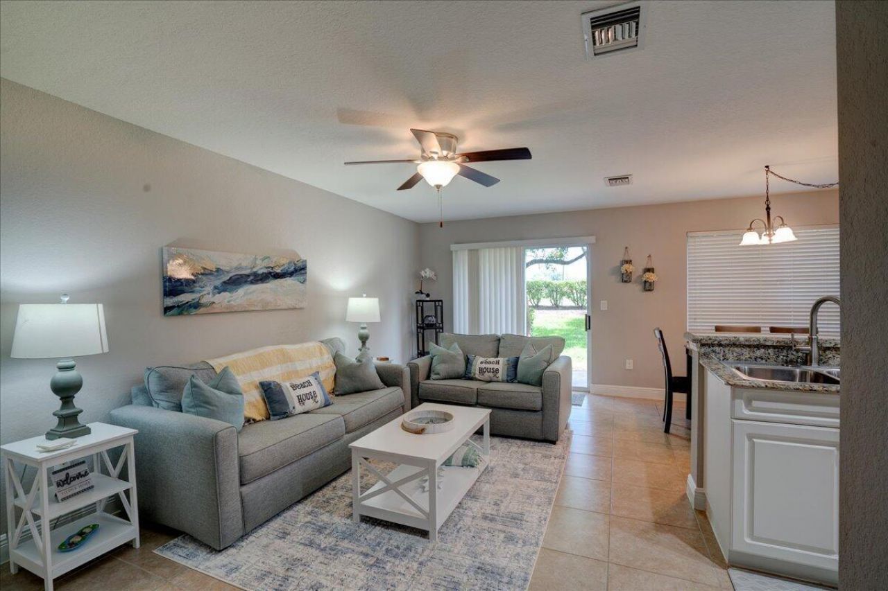 6633 Old Farm Trail, Boynton Beach, FL 33437 Photo