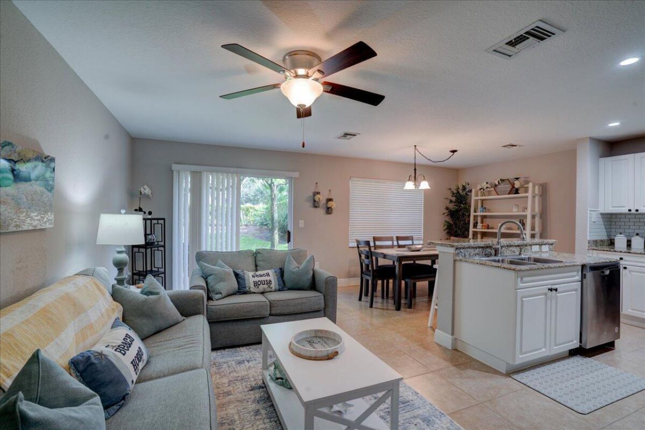 6633 Old Farm Trail, Boynton Beach, FL 33437 Photo