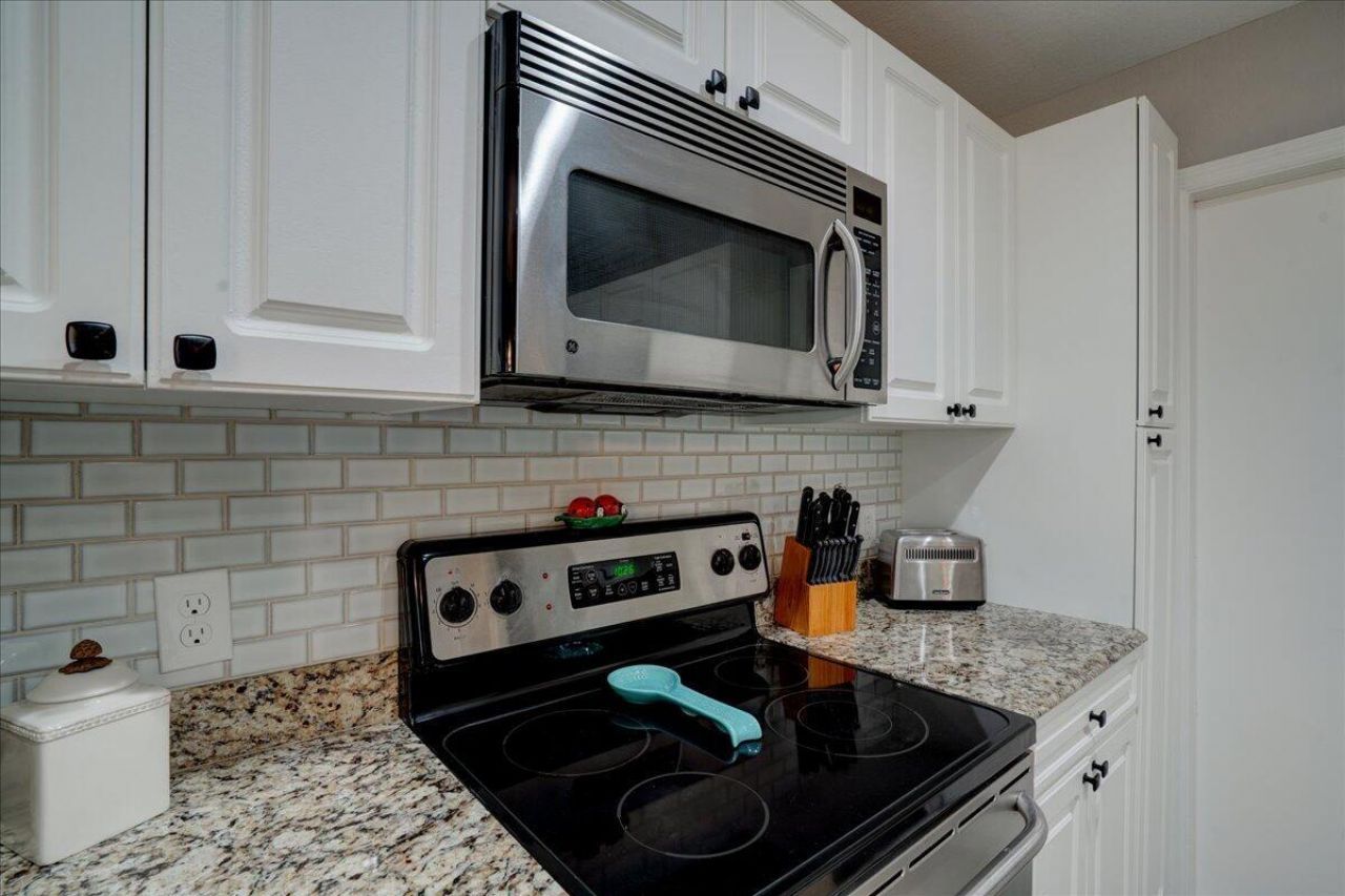 6633 Old Farm Trail, Boynton Beach, FL 33437 Photo