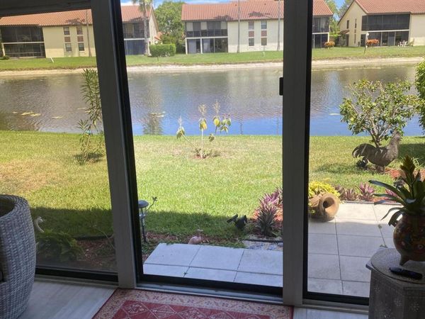 10271 N Circle Lake Drive, Boynton Beach, FL 33437