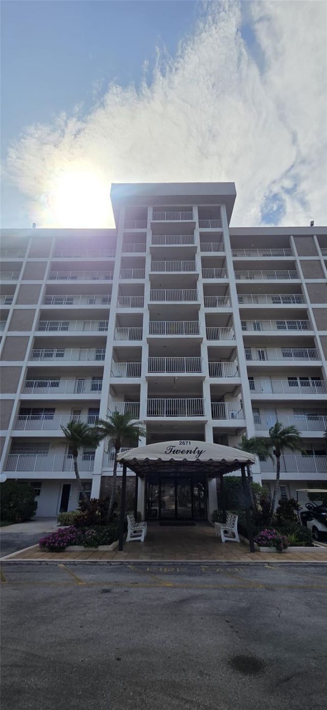 2671 S Course Drive, Unit 806, Pompano Beach, FL 33069 Photo