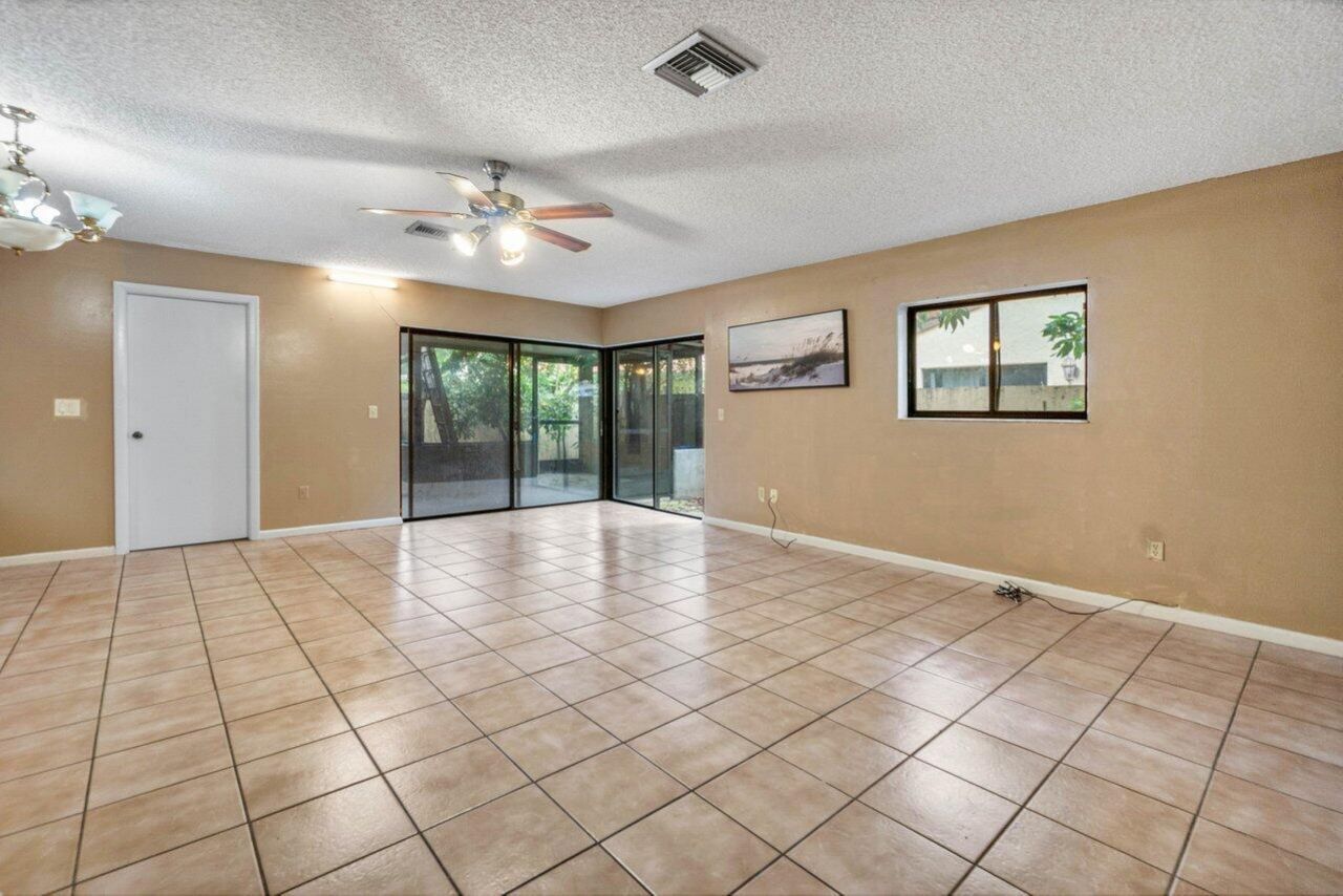 2780 Norfolk Pine Court, Lake Worth, FL 33462 Photo