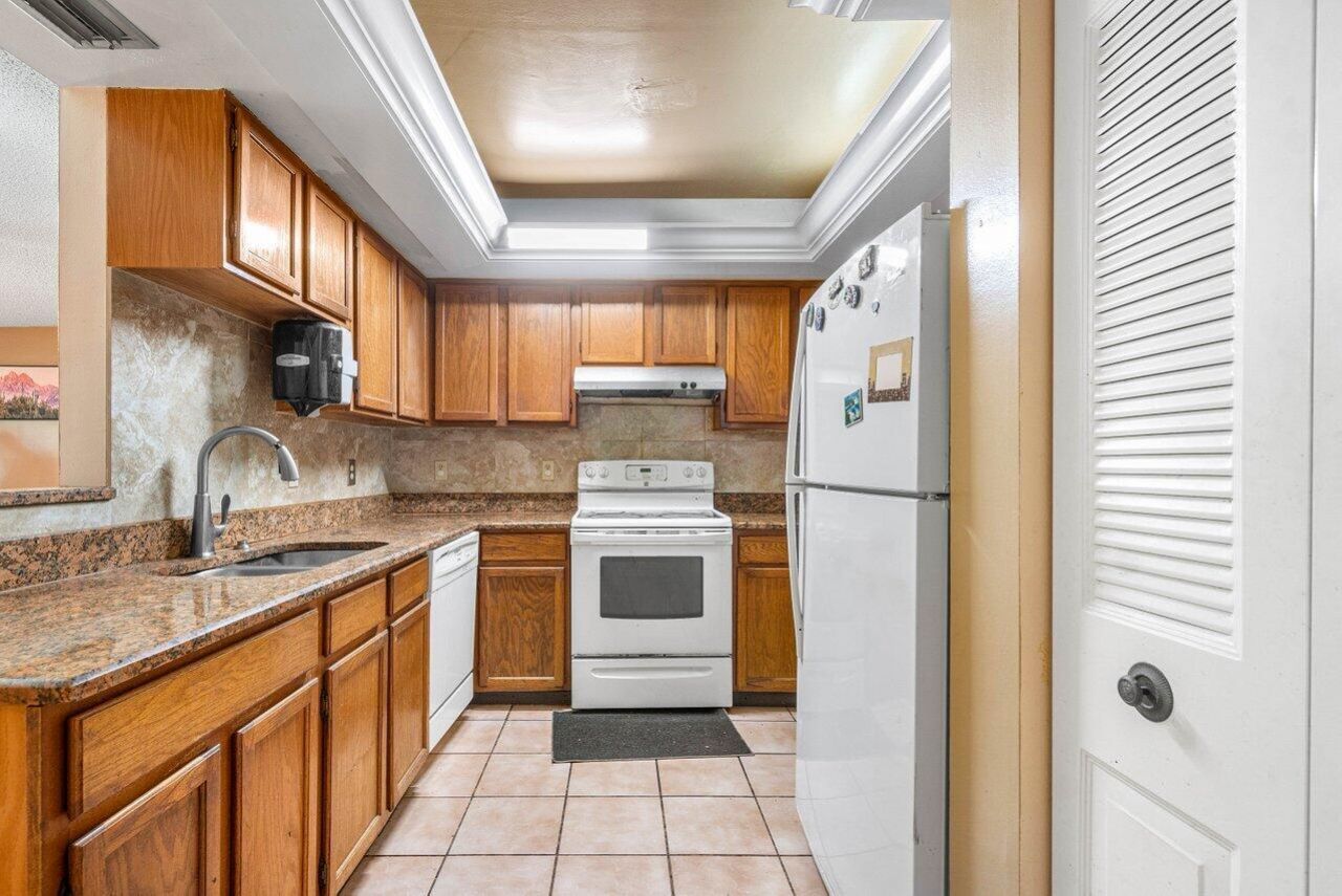 2780 Norfolk Pine Court, Lake Worth, FL 33462 Photo