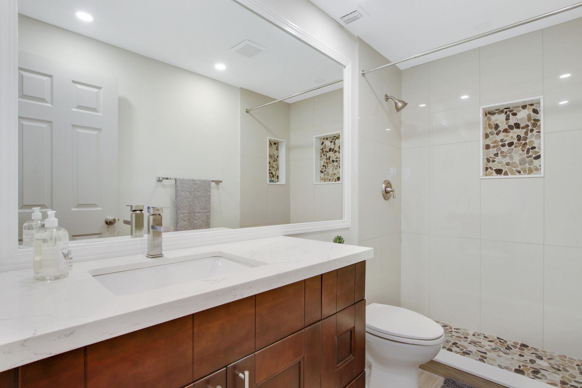 533 Club Drive, Palm Beach Gardens, FL 33418 Photo