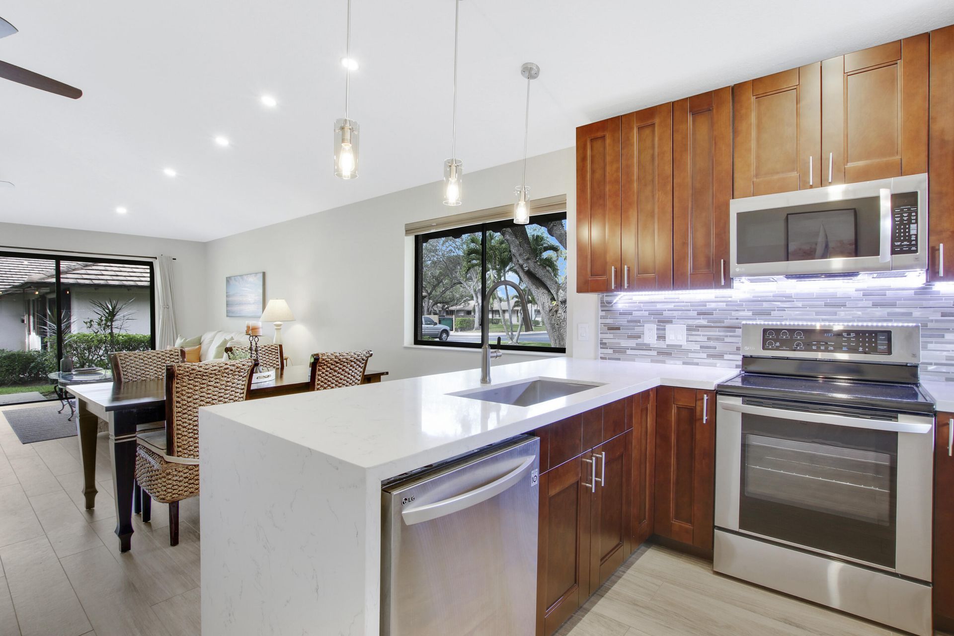 533 Club Drive, Palm Beach Gardens, FL 33418 Photo