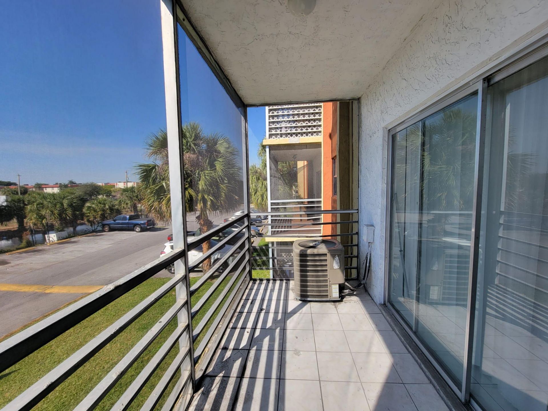 3700 NW 21st Street, Unit 203, Lauderdale Lakes, FL 33311 Photo
