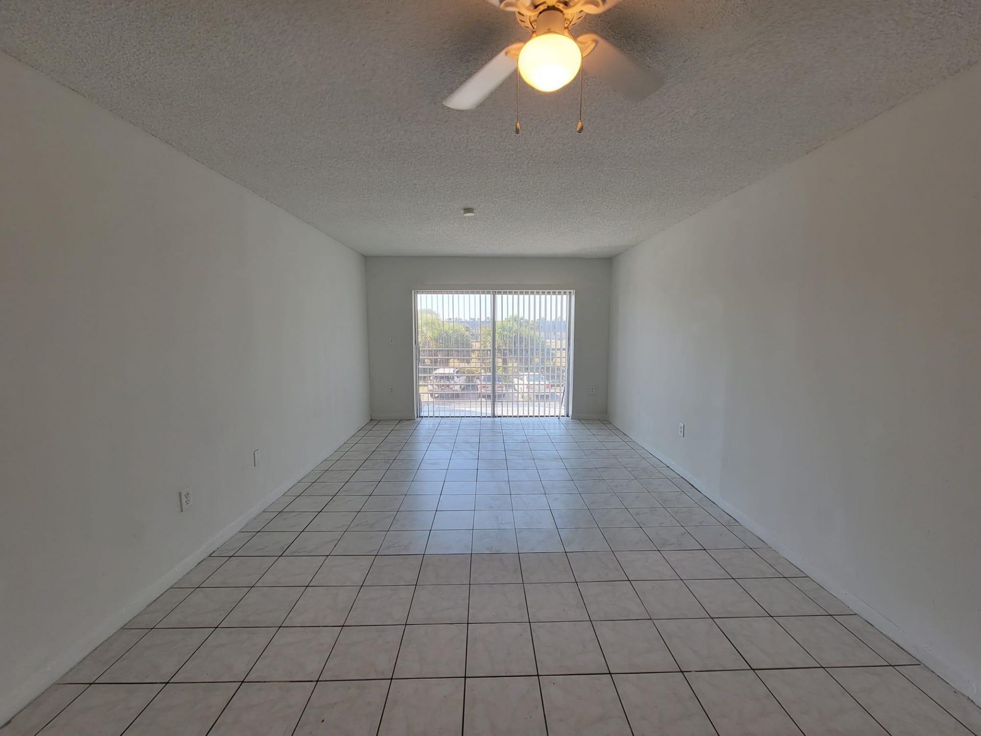 3700 NW 21st Street, Unit 203, Lauderdale Lakes, FL 33311 Photo