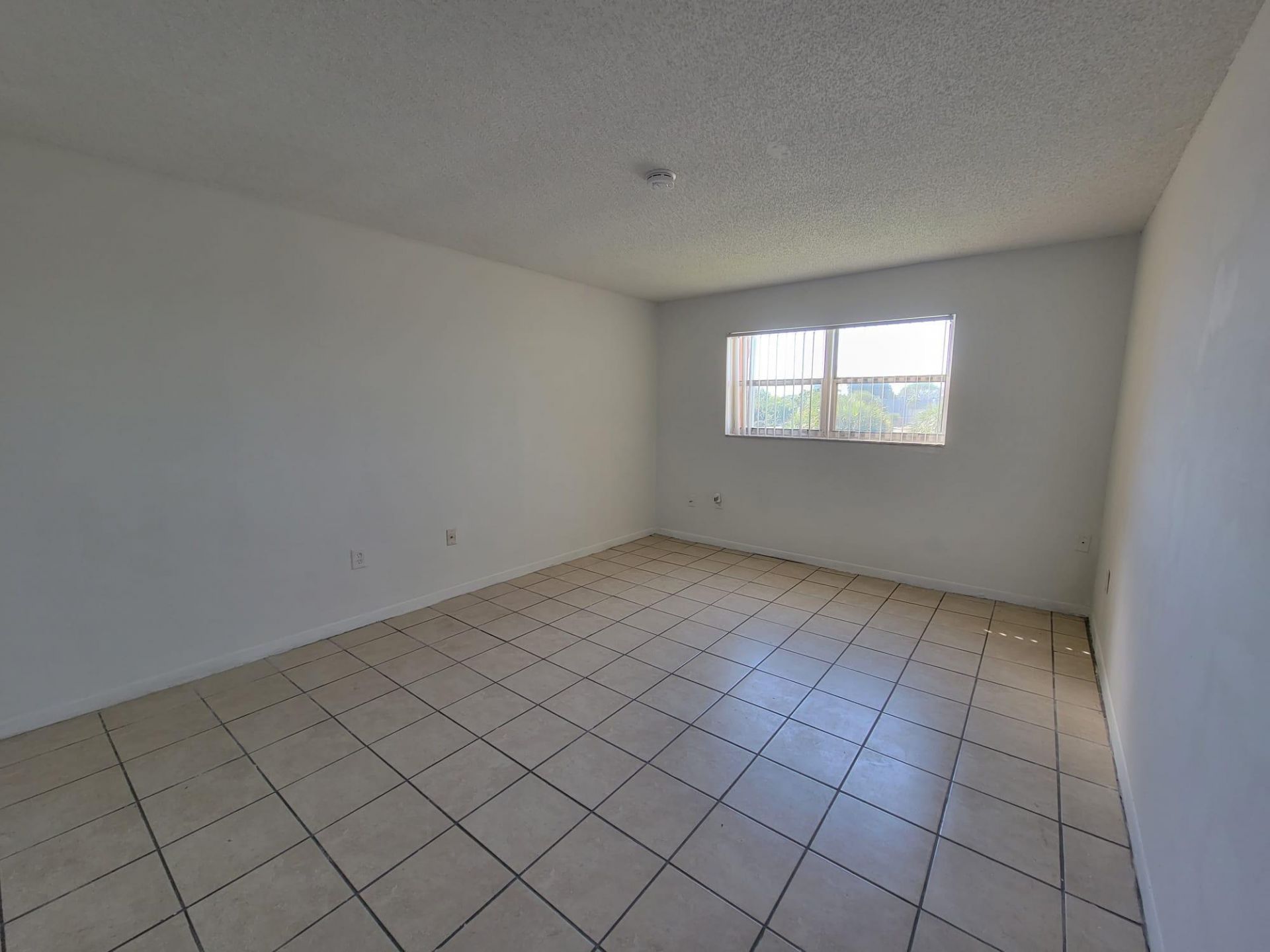 3700 NW 21st Street, Unit 203, Lauderdale Lakes, FL 33311 Photo