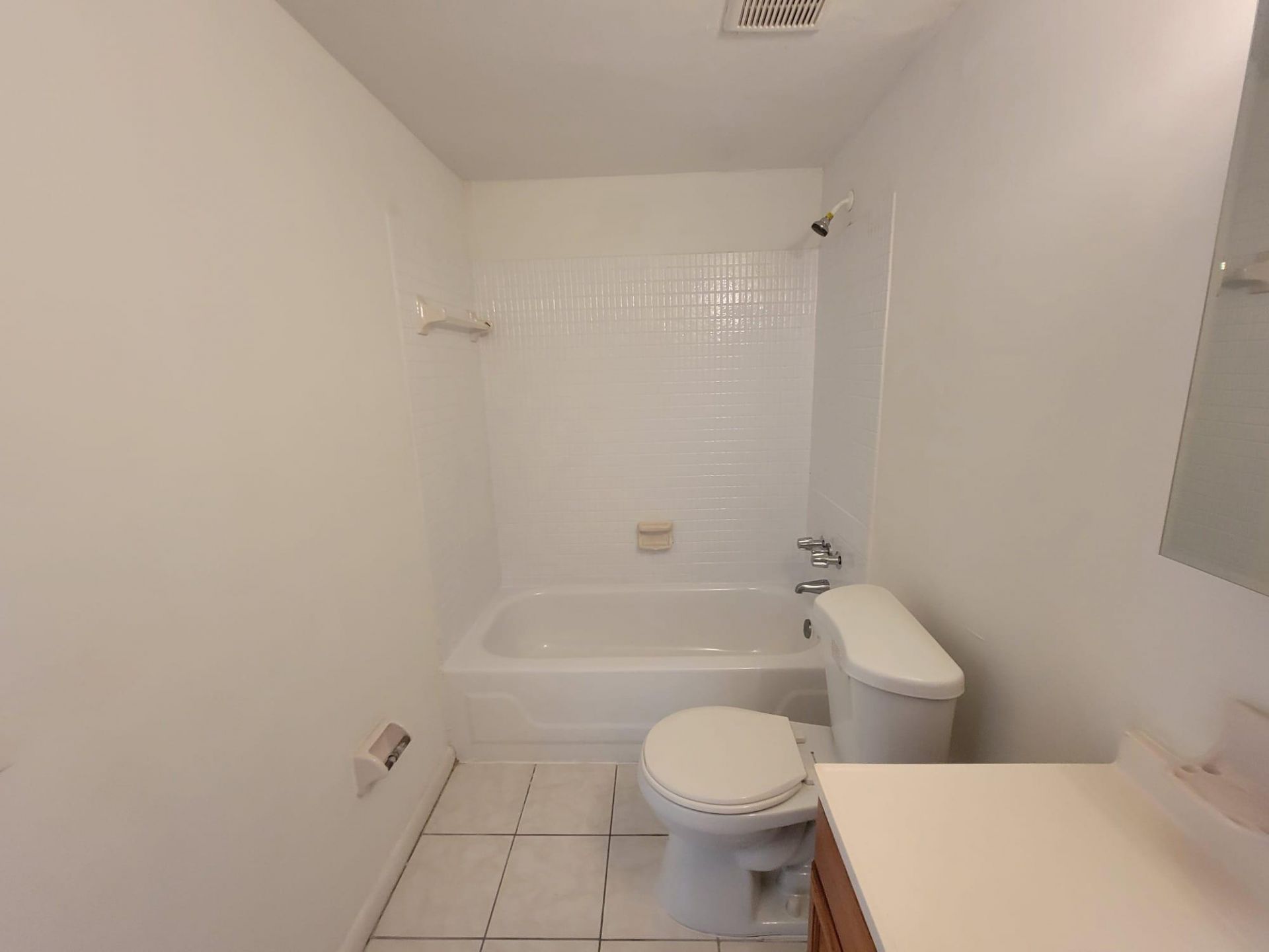 3700 NW 21st Street, Unit 203, Lauderdale Lakes, FL 33311 Photo