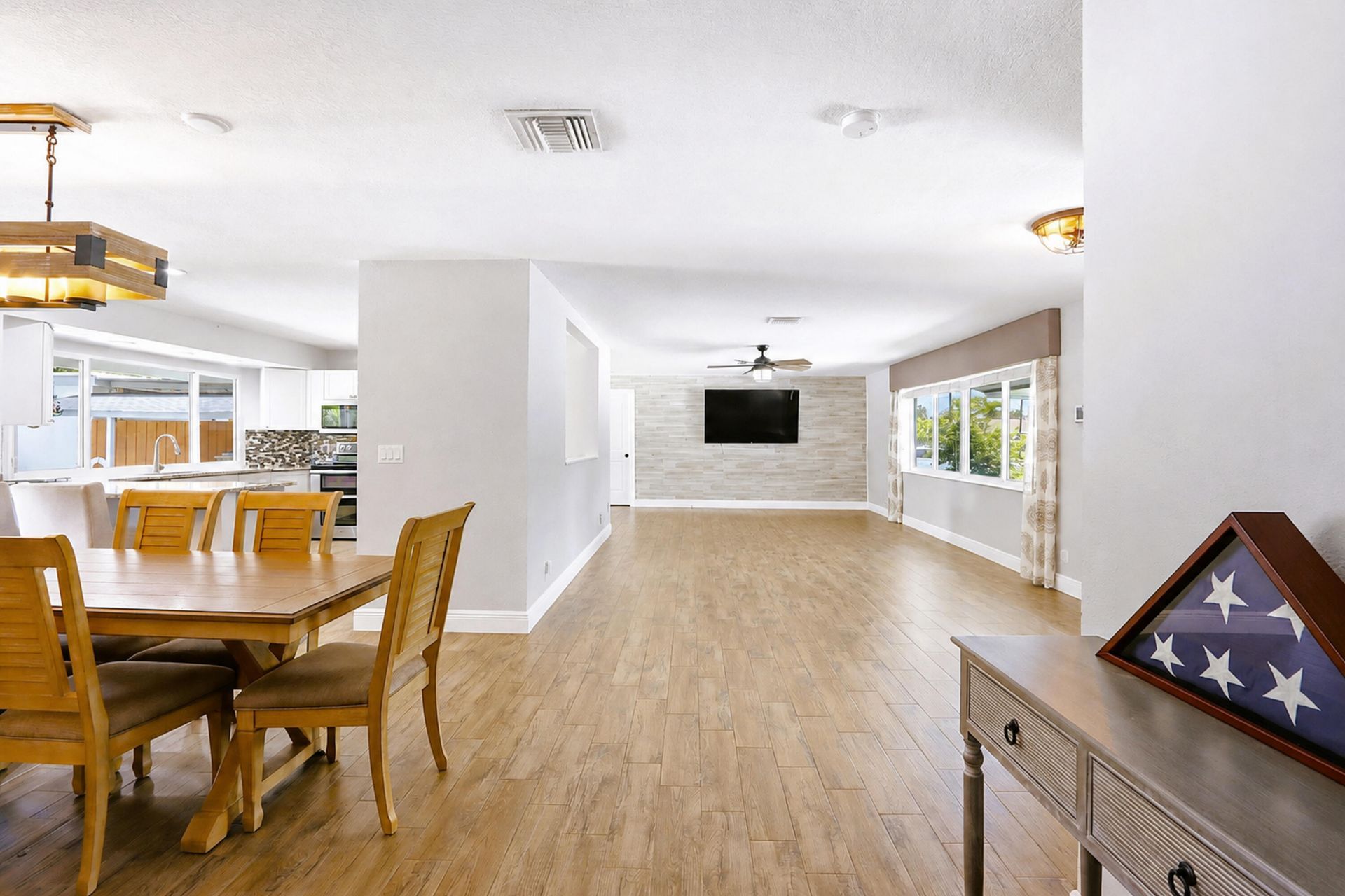 1212 Concord Avenue, West Palm Beach, FL 33417 Photo