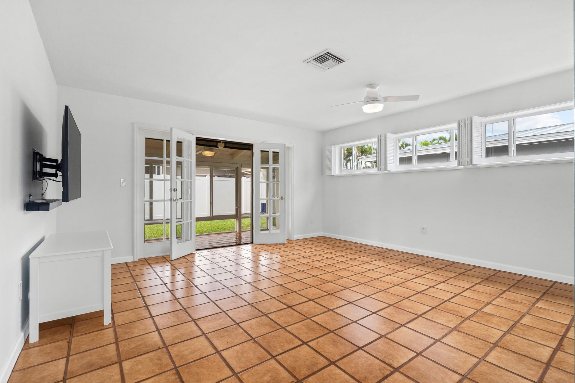 2110 NE 55th Street, Fort Lauderdale, FL 33308 Photo