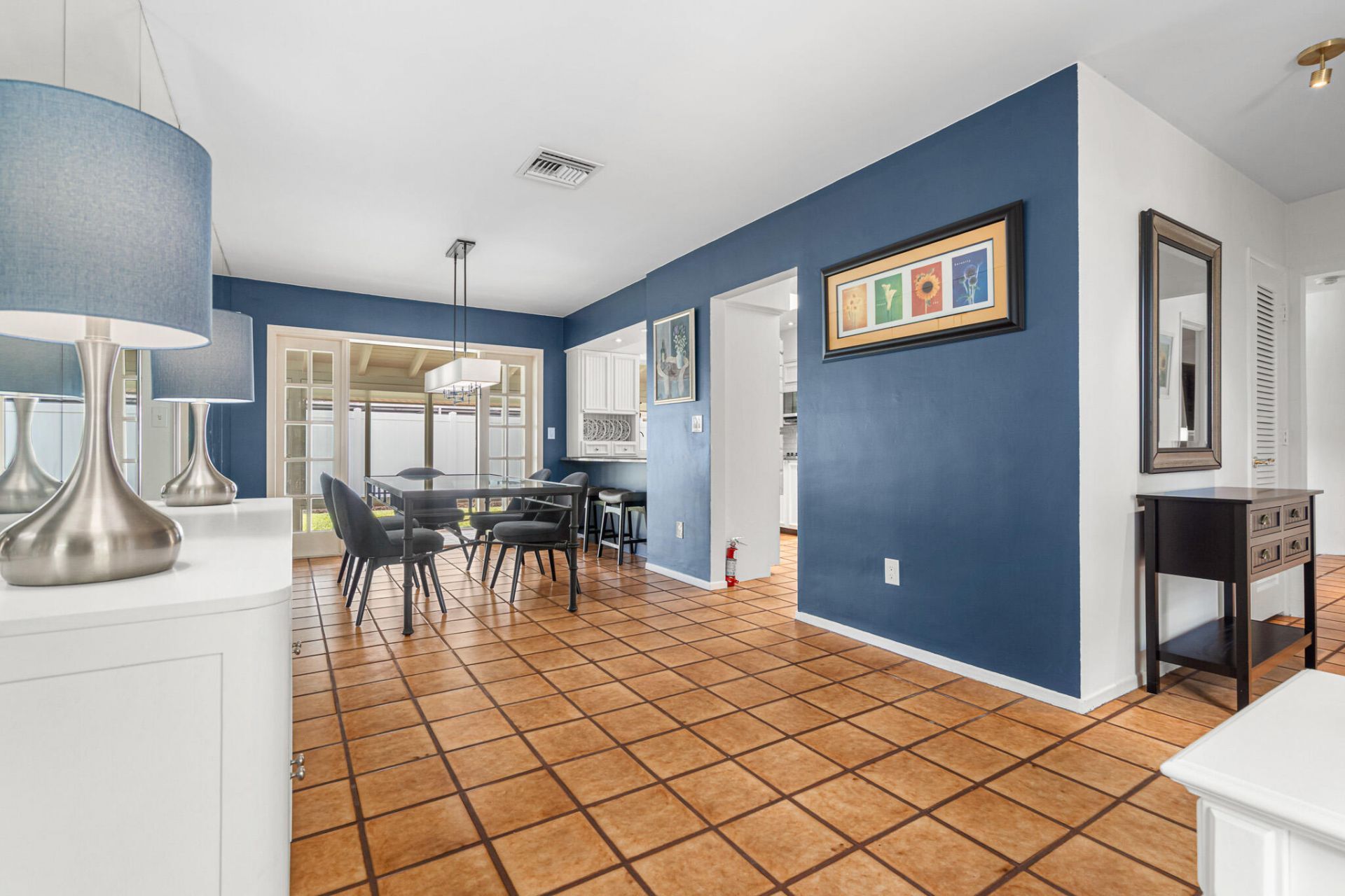 2110 NE 55th Street, Fort Lauderdale, FL 33308 Photo