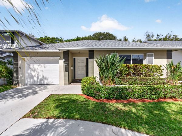 201 Del Rio Boulevard, Boca Raton, FL 33432