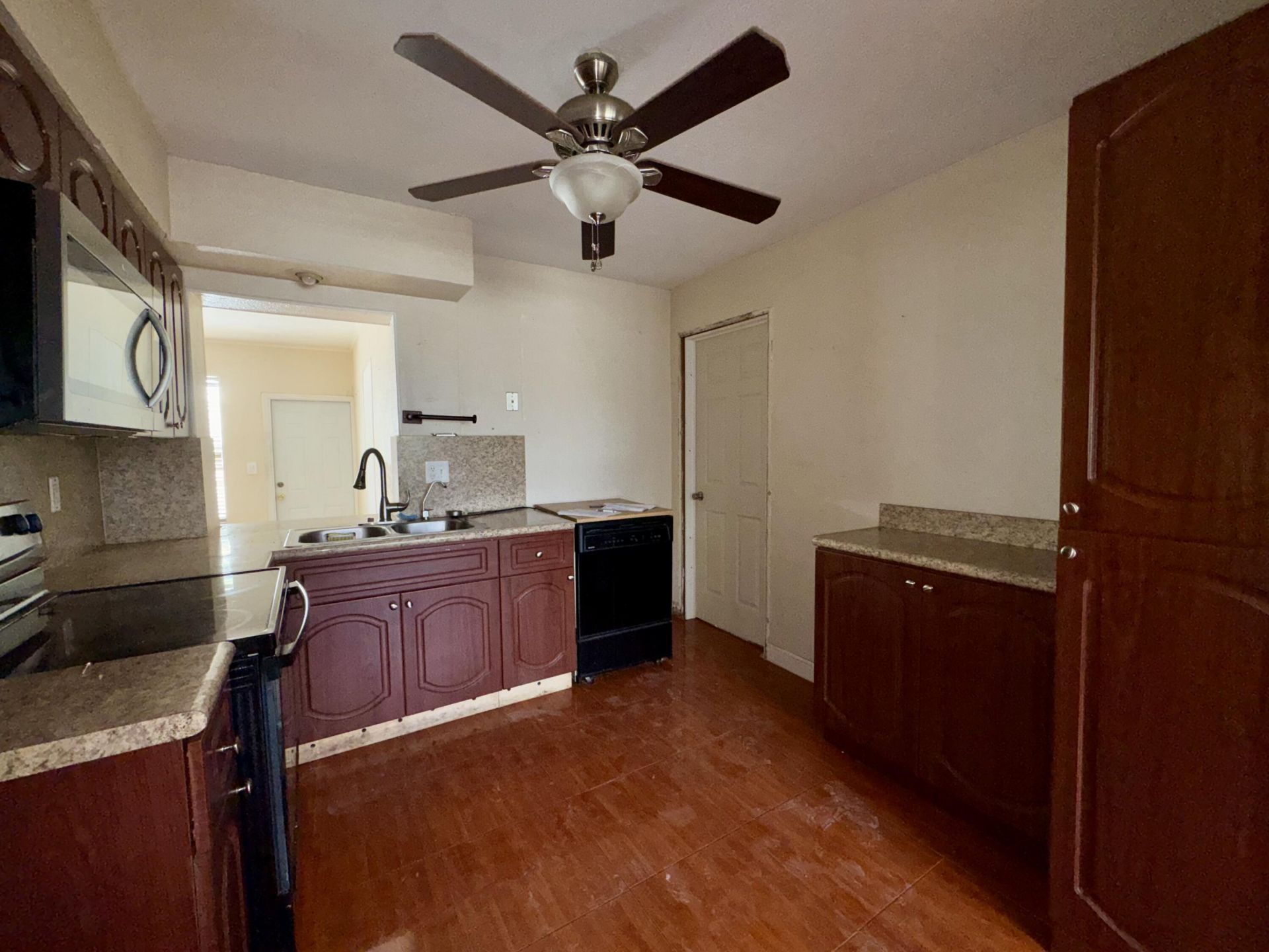 3941 NW 36th Terrace, Lauderdale Lakes, FL 33309 Photo