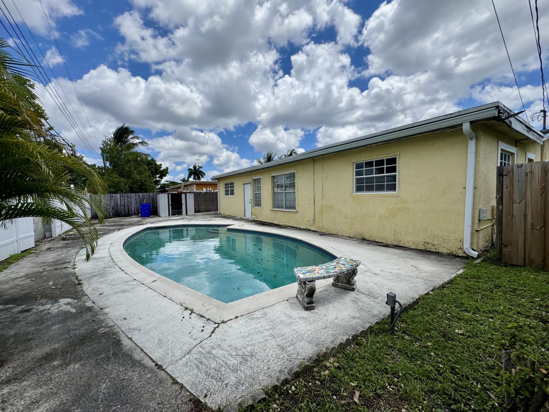 3941 NW 36th Terrace, Lauderdale Lakes, FL 33309 Photo