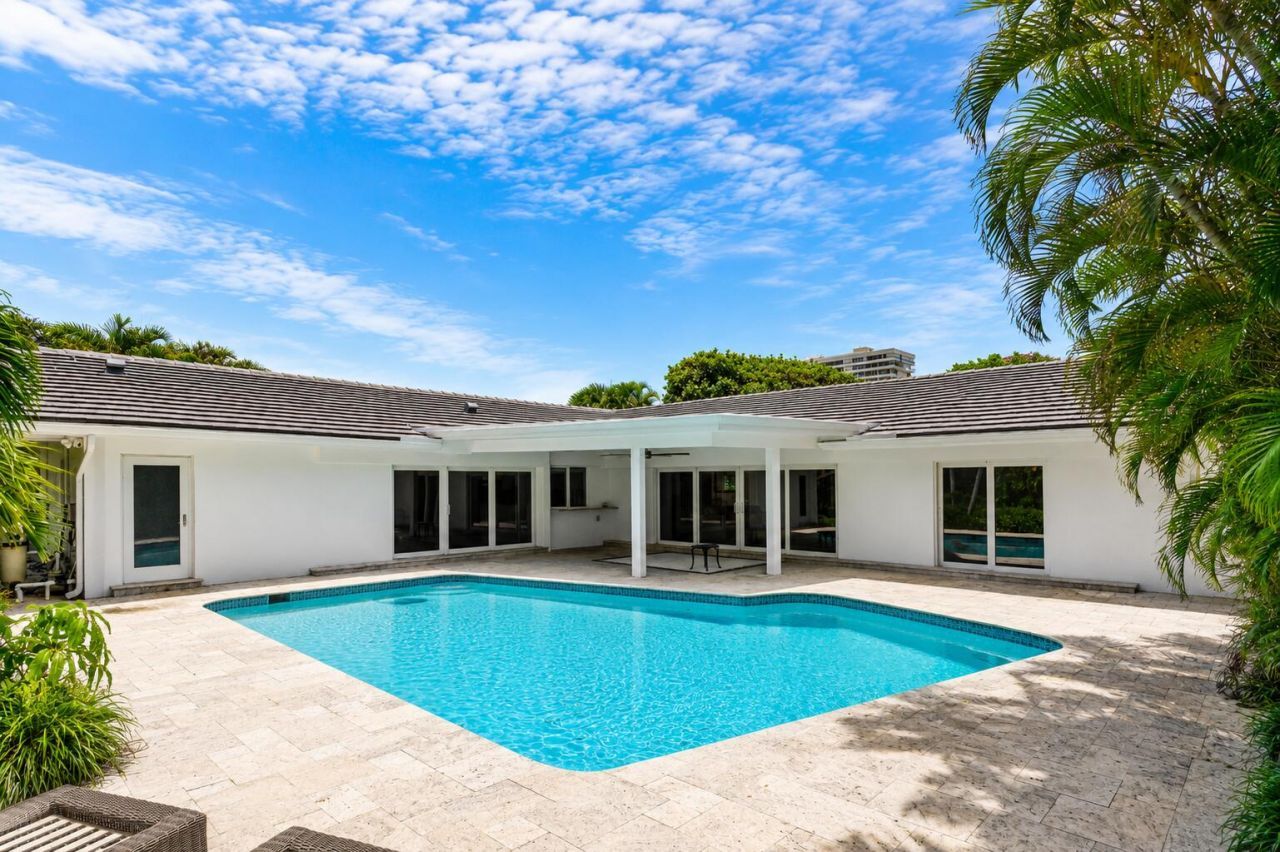 2401 Banyan Road, Boca Raton, FL 33432 Photo