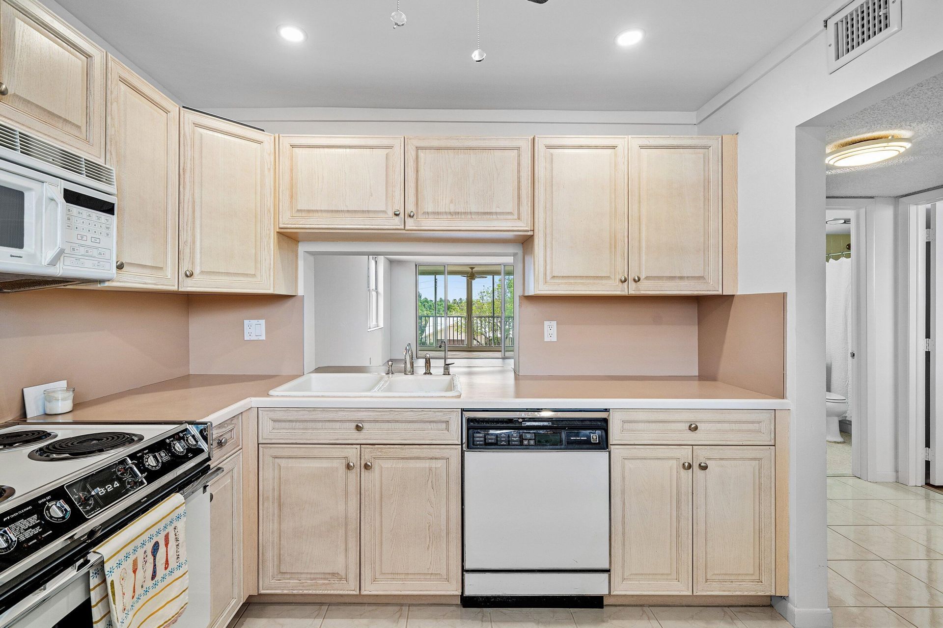 921 Gardenia Drive, Unit 370, Delray Beach, FL 33483 Photo