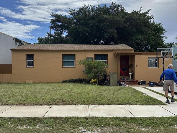 2114 Dewey Street, Hollywood, FL 33020