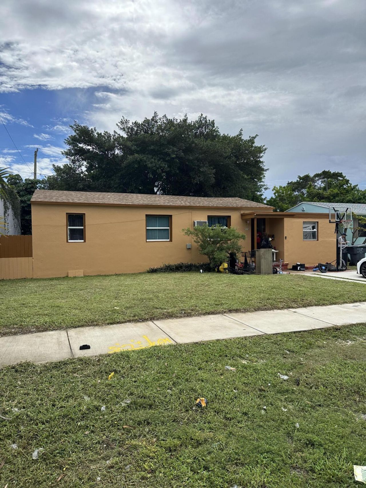 2114 Dewey Street, Hollywood, FL 33020 Photo