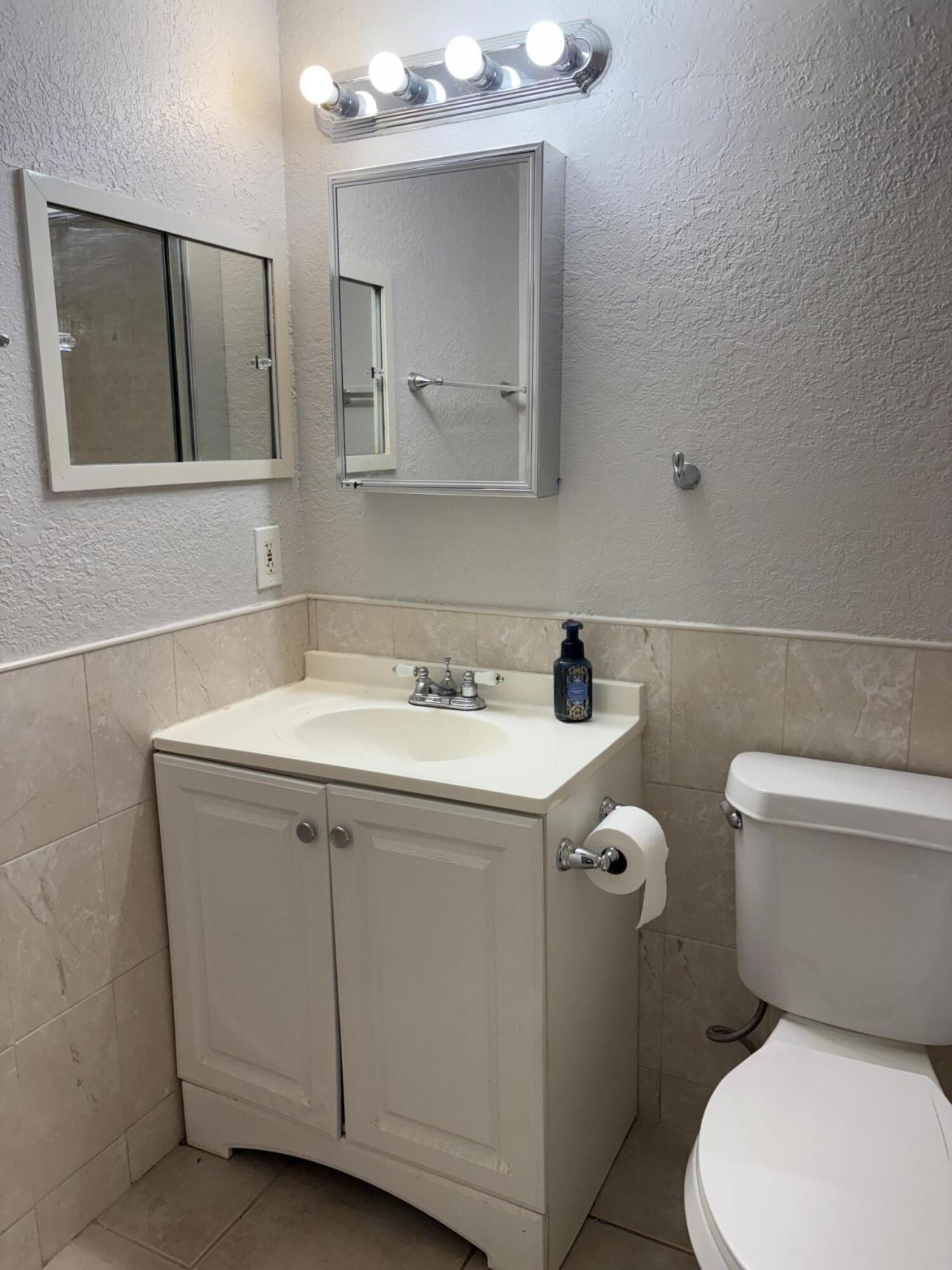 128 Norwich F, West Palm Beach, FL 33417 Photo