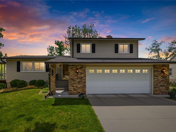 1129 25th St, Cedar Rapids, IA 52403
