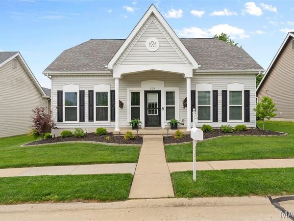309 Hawks View Drive, O'Fallon, MO 63368