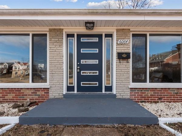6064 W Cabanne Place , St Louis, MO 63112