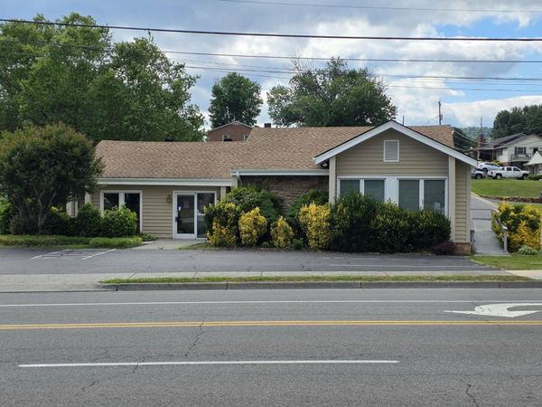 365 TANYARD RD , Rocky Mount, VA 24151