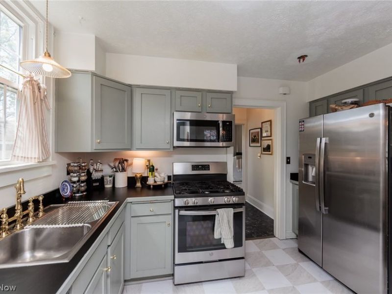 16719 Claire Avenue, Cleveland, OH 44111 Photo 19