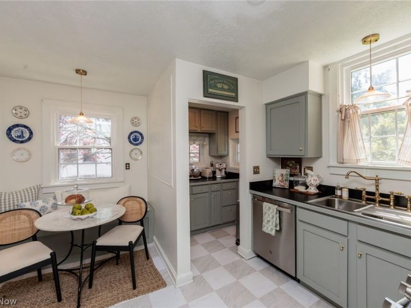 16719 Claire Avenue, Cleveland, OH 44111 Photo 21