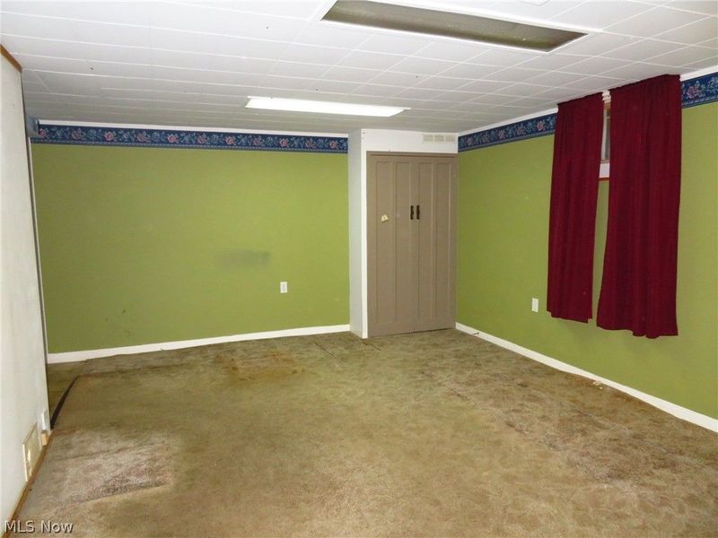 14332 Birchwood Avenue, Cleveland, OH 44111 Photo 19