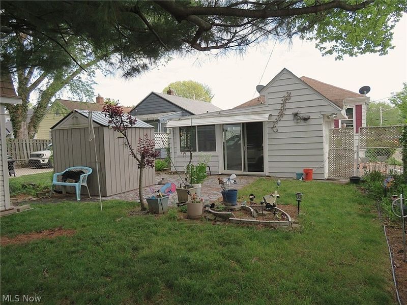 14332 Birchwood Avenue, Cleveland, OH 44111 Photo 4
