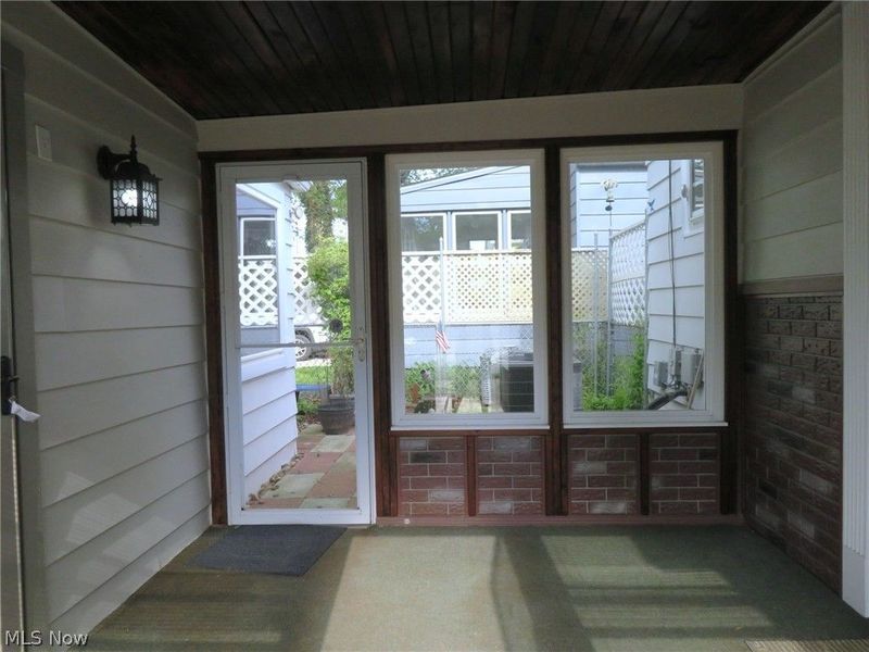 14332 Birchwood Avenue, Cleveland, OH 44111 Photo 8