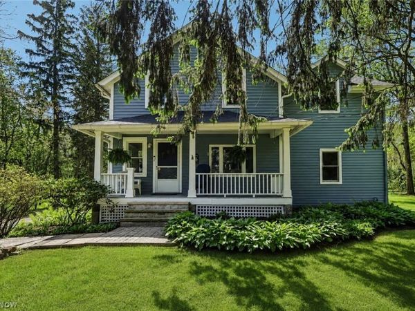 559 Solon Road , Chagrin Falls, OH 44022