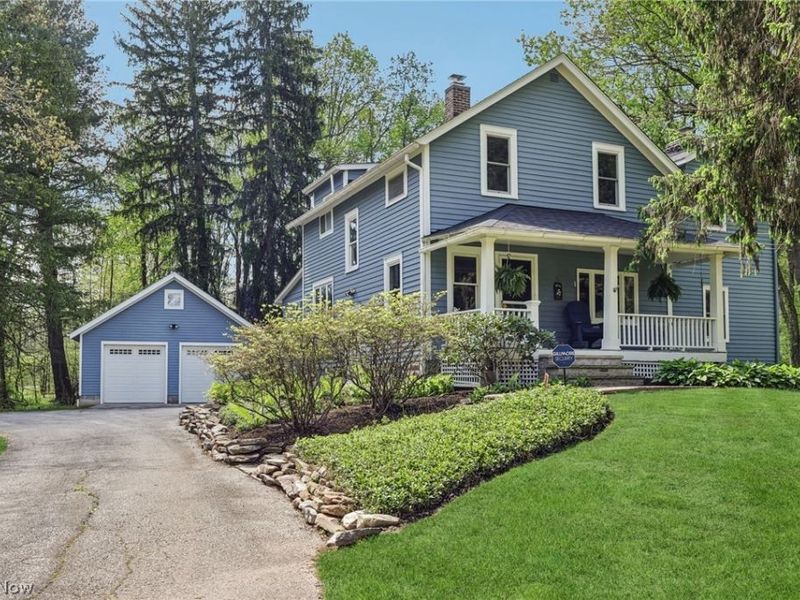 559 Solon Road, Chagrin Falls, OH 44022 Photo 2