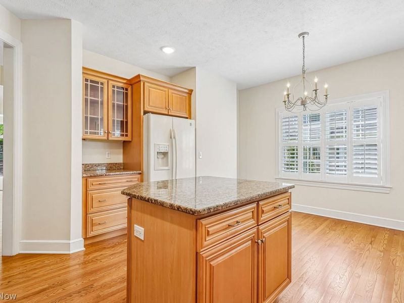 16905 Knolls Way, Chagrin Falls, OH 44023 Photo 11