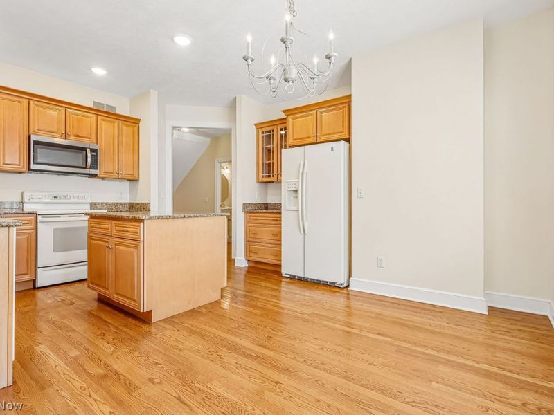 16905 Knolls Way, Chagrin Falls, OH 44023 Photo 13
