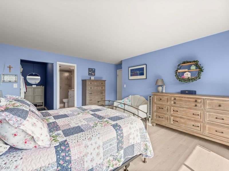 12500 Edgewater Drive, Lakewood, OH 44107 Photo 23