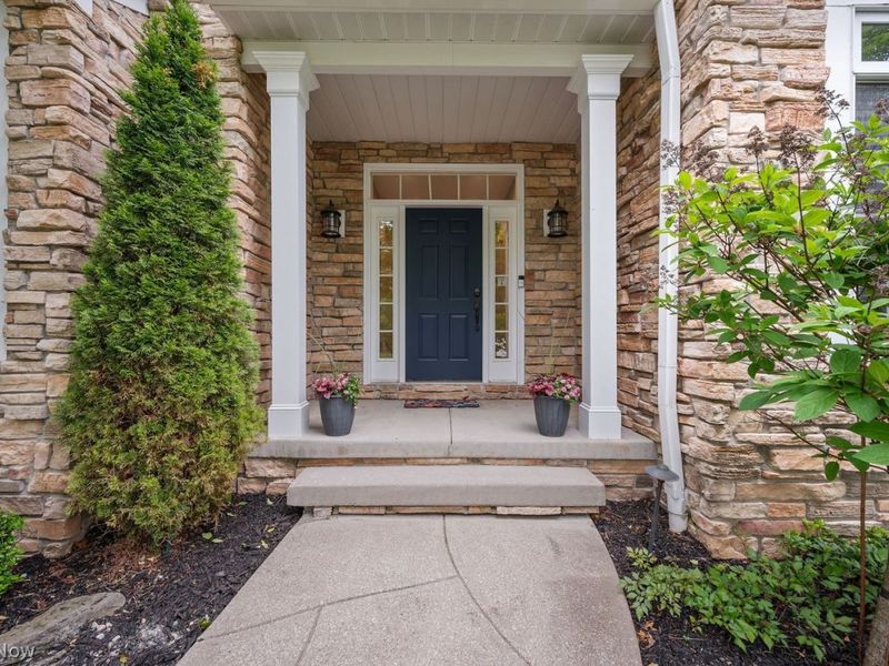 7107 Navajo Trail, Solon, OH 44139 Photo 2