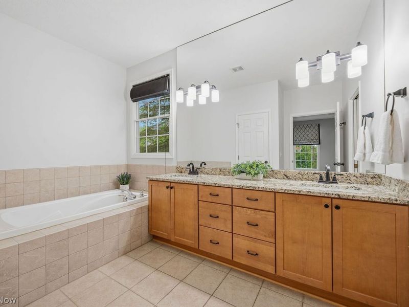7107 Navajo Trail, Solon, OH 44139 Photo 22